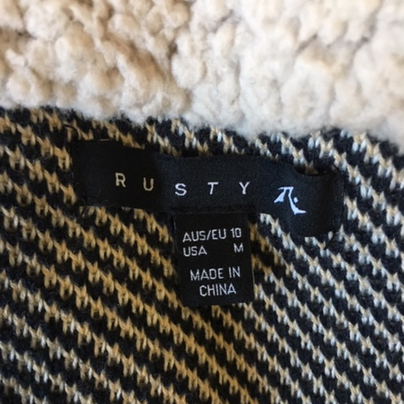 Rusty Womens Cliff Jackets - Picture 4 of 4